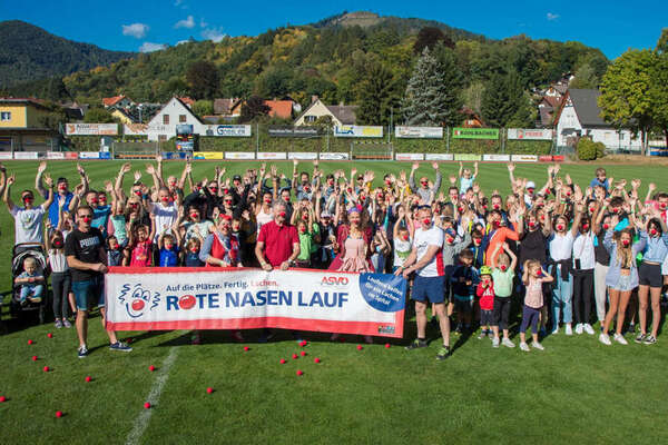 (c) Gasser & Gasser Event Helfer*innen bei einem ROTE NASEN LAUF in Österreich
